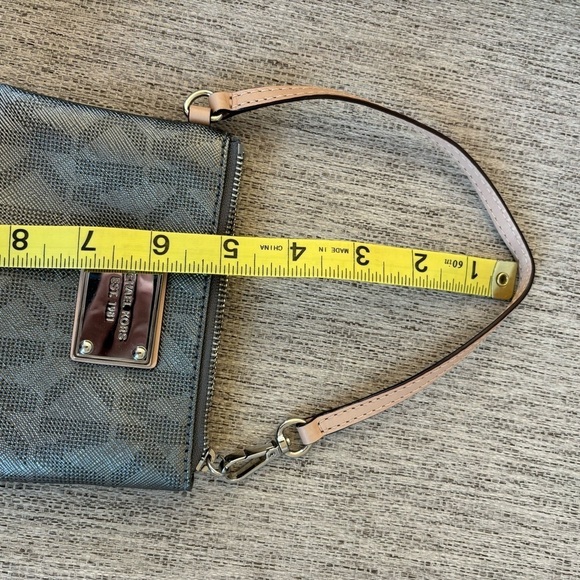 Michael Kors Wristlet - Picture 6 of 8